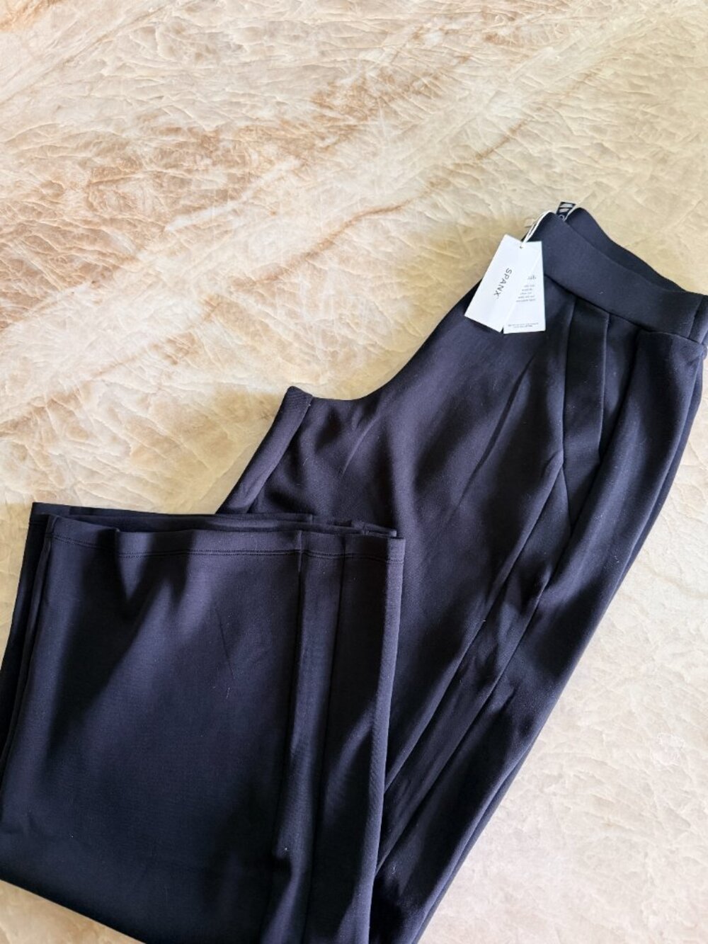 NWT Black SPANX AirEssentials Wide Leg Track Pant - M - Picture 4 of 5